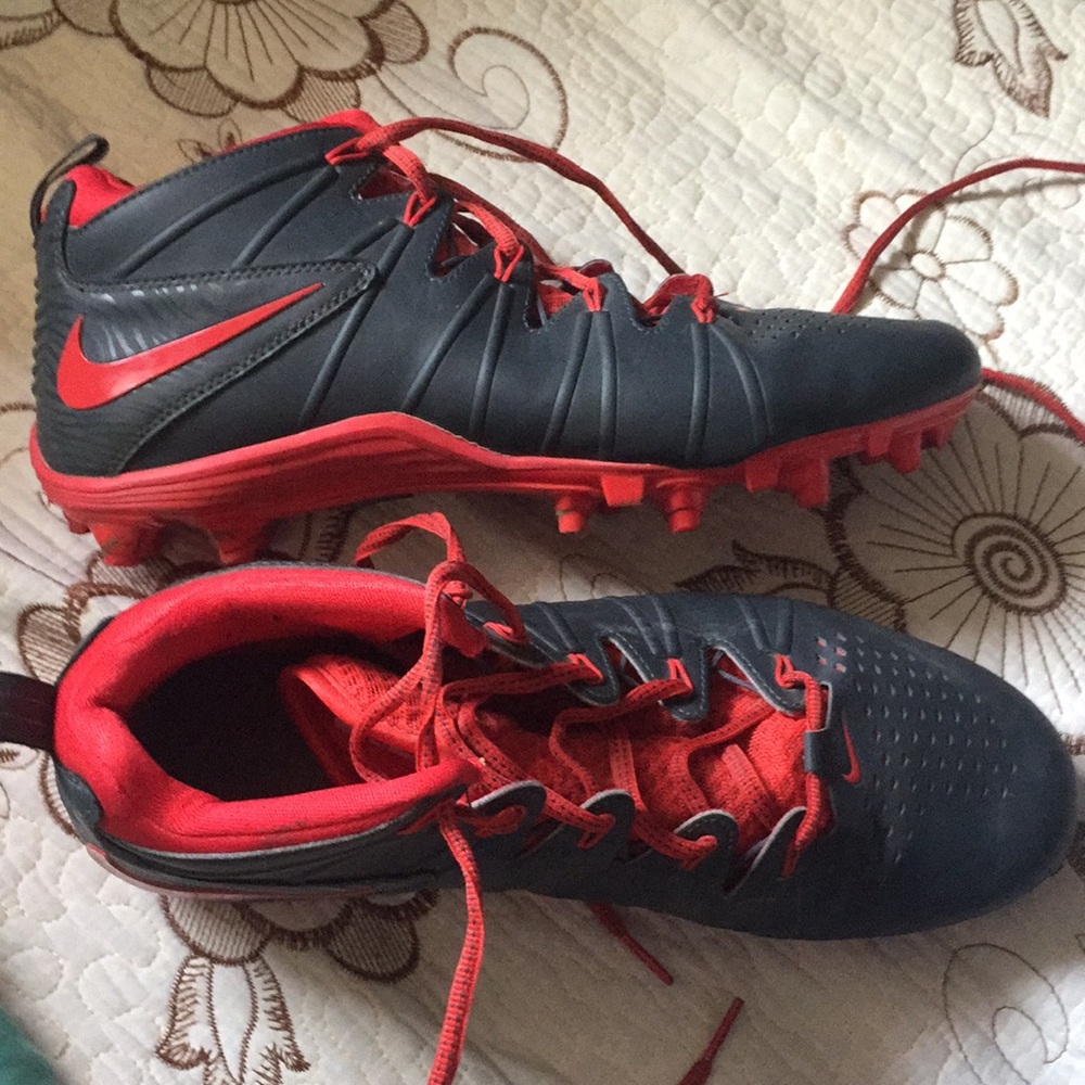 Lacrosse cleats